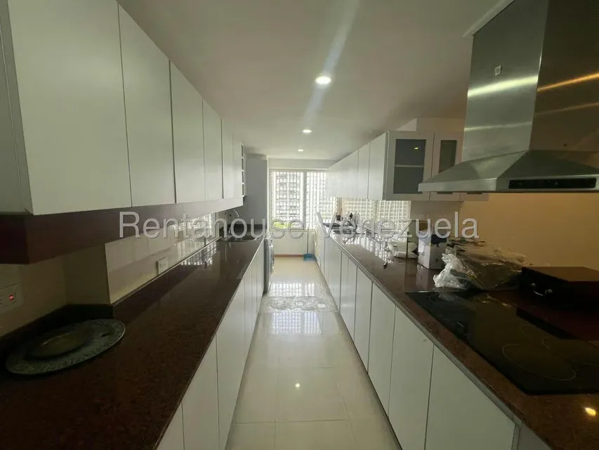 Apartamento (1 Nivel) en Venta en El Cigarral, Distrito Metropolitano - 9