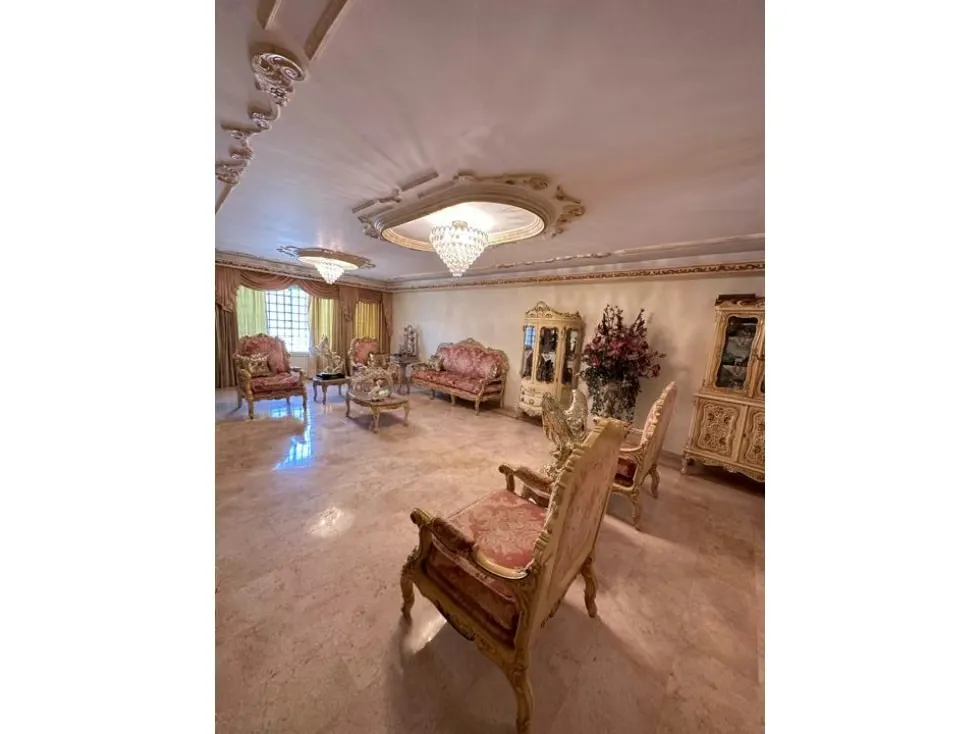 CASA EN VENTA 570 M2 - URB. MACARACUAY - 3