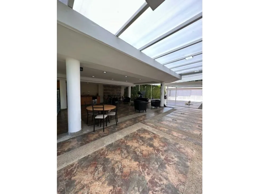 CASA EN VENTA 570 M2 - URB. MACARACUAY - 22