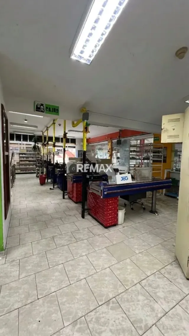 ALQUILO LOCAL EN ESQUINA EN CALLE 71 - 5