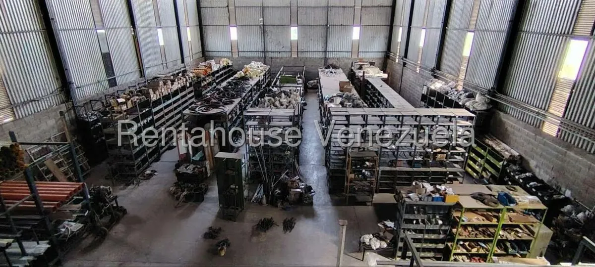 Industrial en Venta en Centro, Miranda - 14