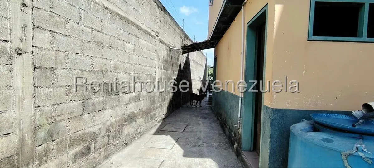 Industrial en Venta en Centro, Miranda - 21