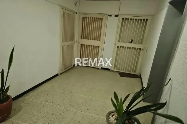Venta de Apartamento en El Paraíso - 2