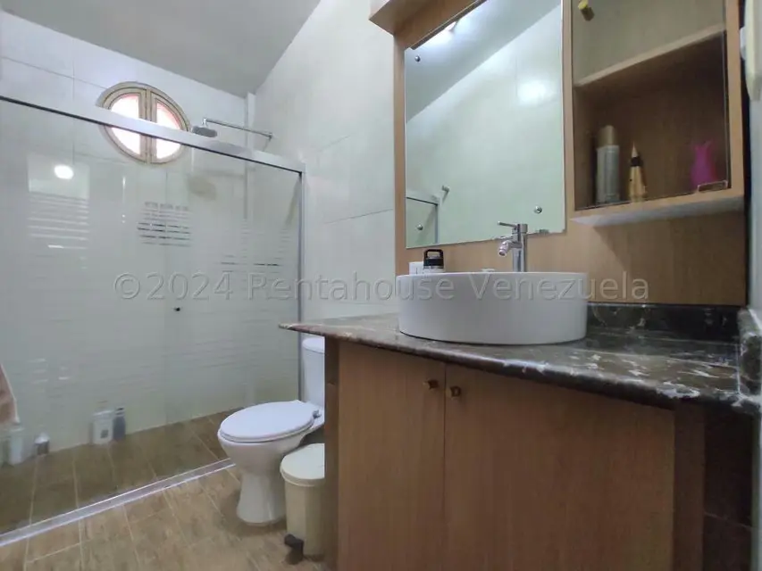 Casa (Duplex) en Venta en El Limon, Aragua - 26