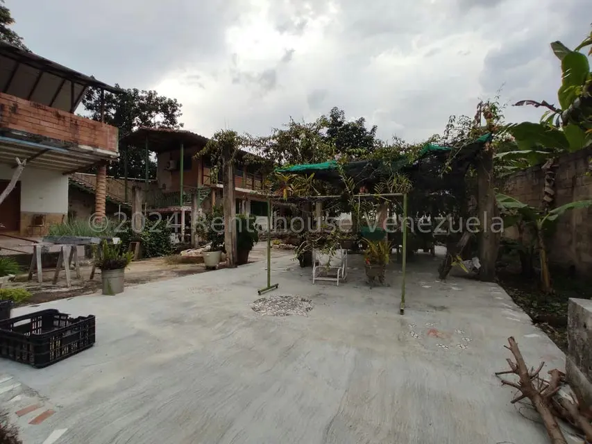 Casa (Duplex) en Venta en El Limon, Aragua - 75