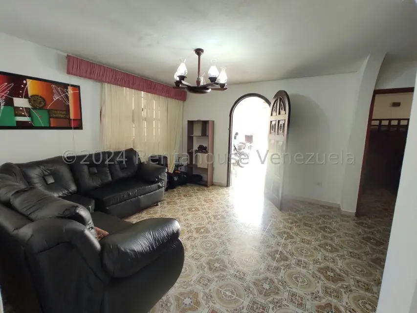 Casa (Duplex) en Venta en El Limon, Aragua - 8