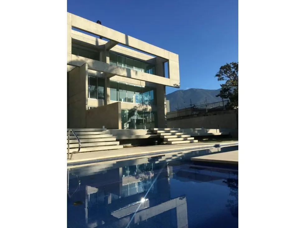 Venta de Espectacular Edificio en Chulavista - 5