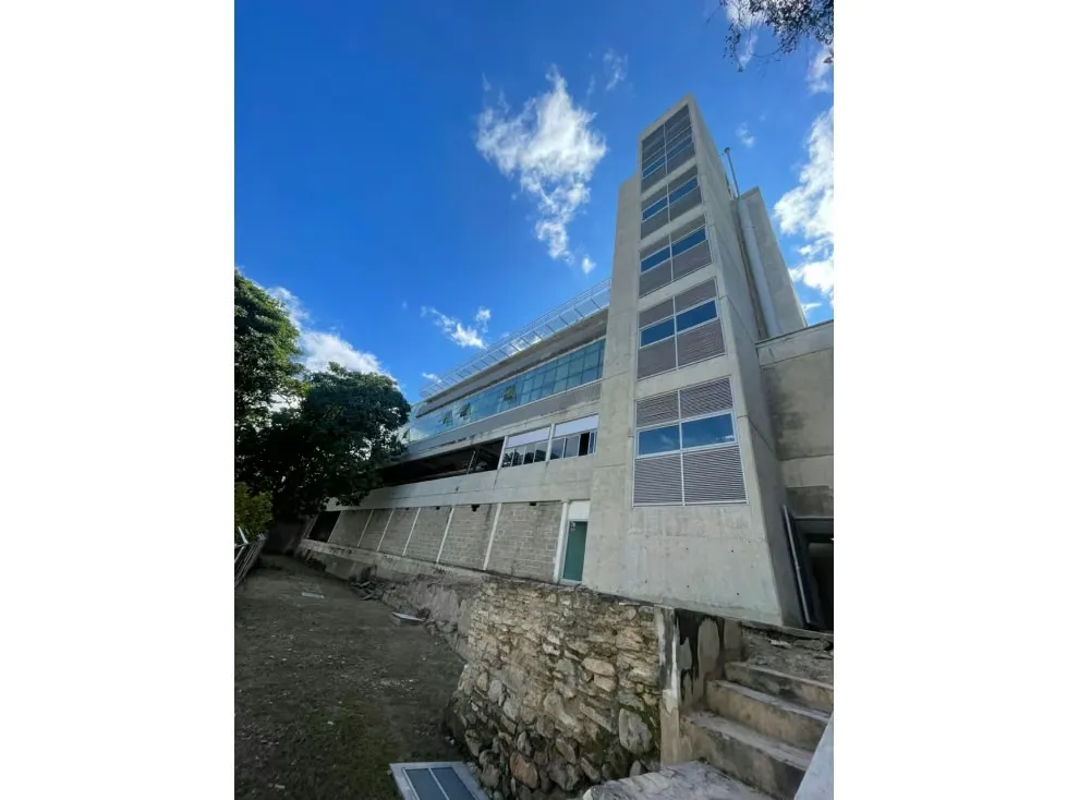 Venta de Espectacular Edificio en Chulavista - 6