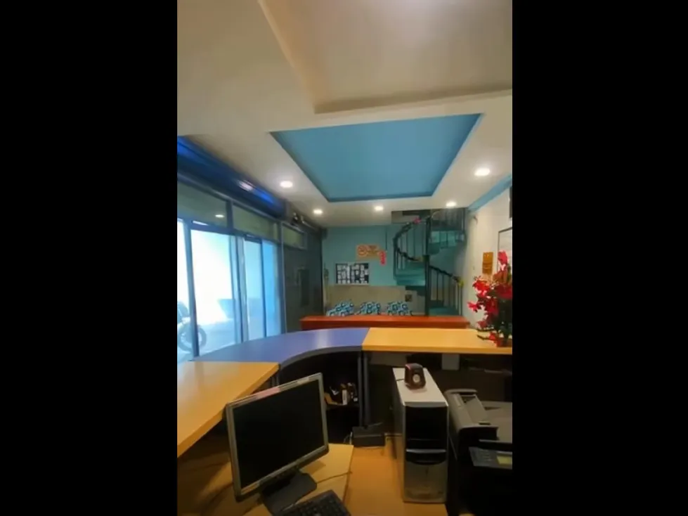 Edificio-Galpón Industrial y Comercial en Maracay TCL E 10144306 - 2
