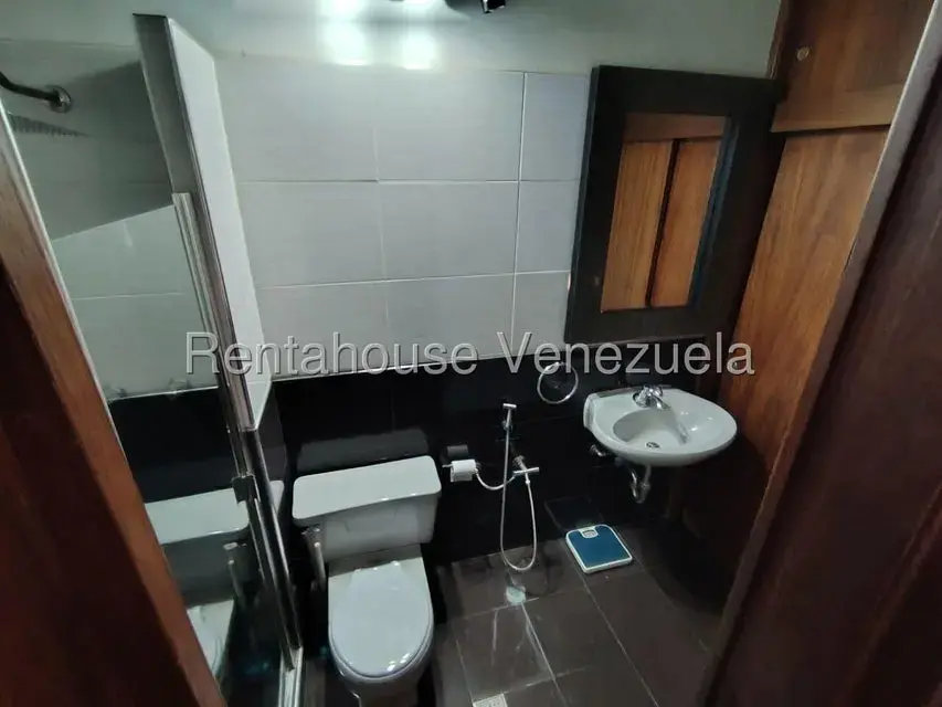 Casa (Multipes Niveles) en Venta en La Macarena Norte, Miranda - 30