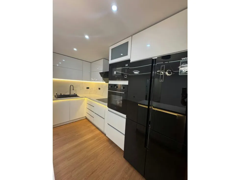 Apartamento en Venta en La Boyera 3H/ 2B/ 2P - 4