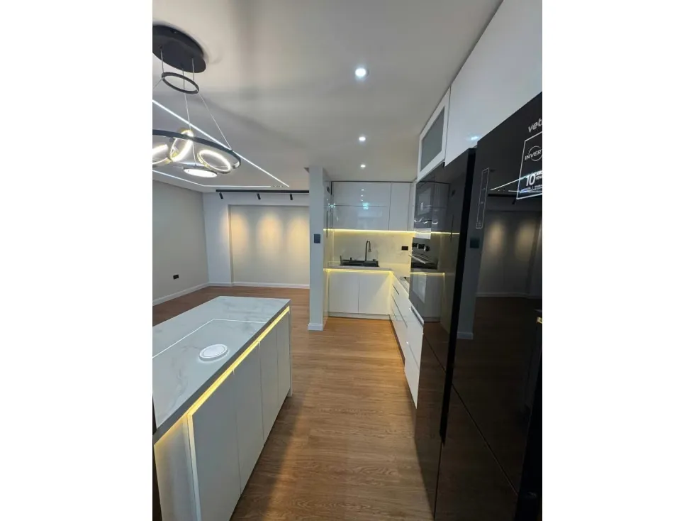 Apartamento en Venta en La Boyera 3H/ 2B/ 2P - 6