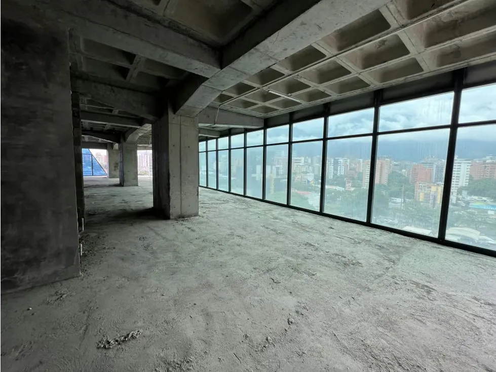 Se vende oficina en gris Las Mercedes 2.000m² - 2