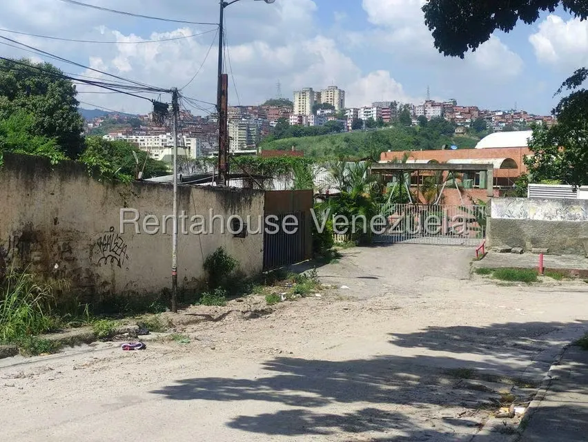 Terreno (Comercial) en Venta en Santa Monica, Distrito Metropolitano - 5