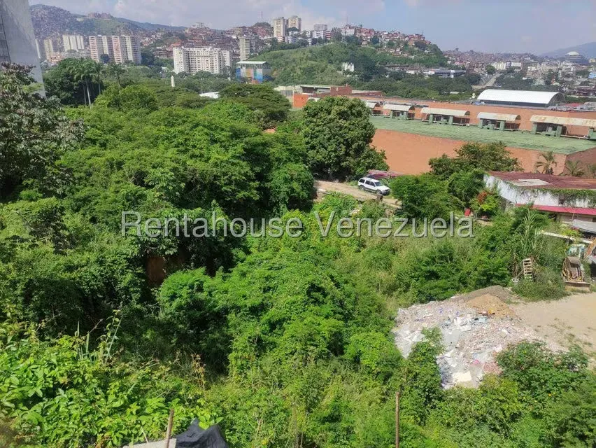 Terreno (Comercial) en Venta en Santa Monica, Distrito Metropolitano - 8