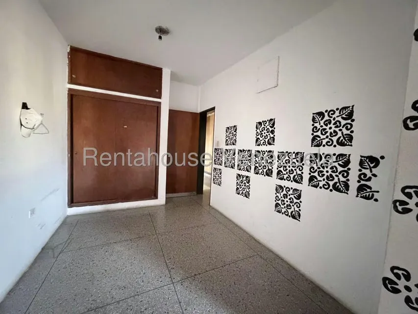 Casa (1 Nivel) en Venta en Punto Fijo, Falcon - 31