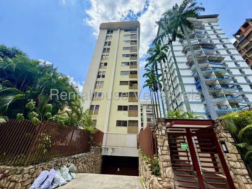 Apartamento (1 Nivel) en Alquiler en Los Palos Grandes, Distrito Metropolitano