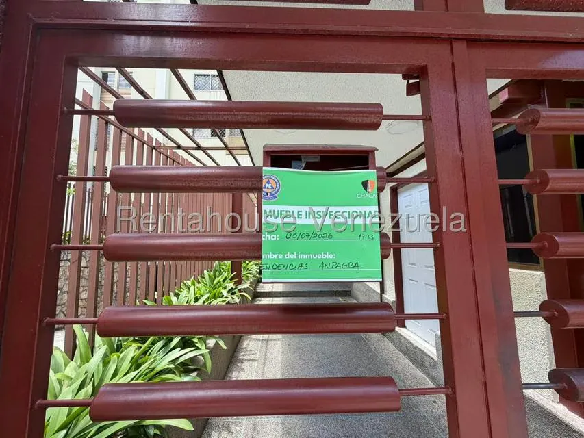 Apartamento (1 Nivel) en Alquiler en Los Palos Grandes, Distrito Metropolitano - 20