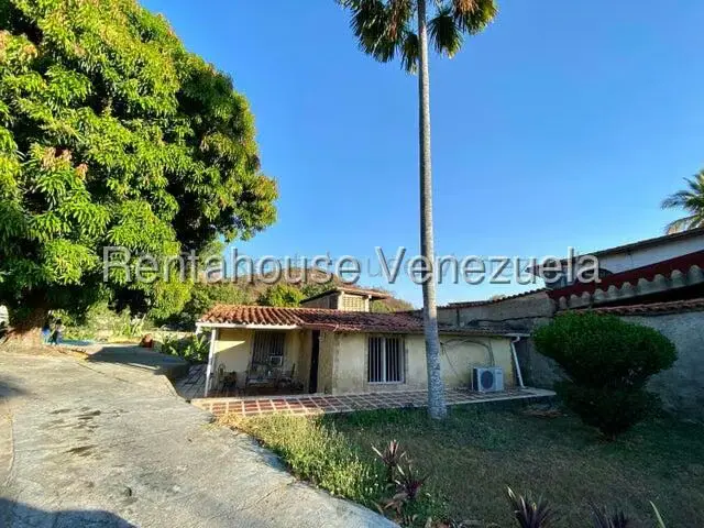 Casa (Duplex) en Venta en El Limon, Aragua