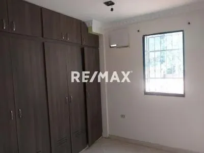 Venta de un apartamento en Carmona - 3