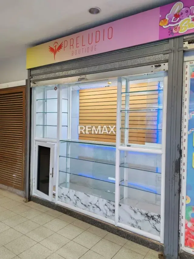 Local en Centro comercial Galerías Mall. Avenida La Limpia - 2