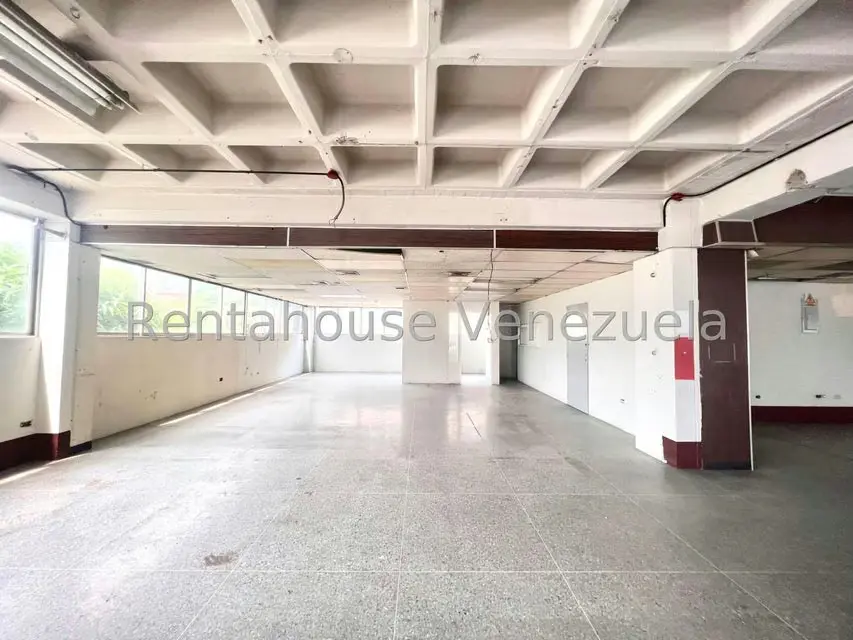 Local Comercial en Venta en La Urbina, Distrito Metropolitano