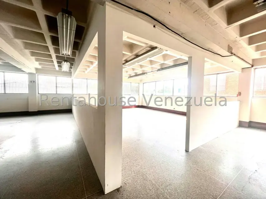 Local Comercial en Venta en La Urbina, Distrito Metropolitano - 9