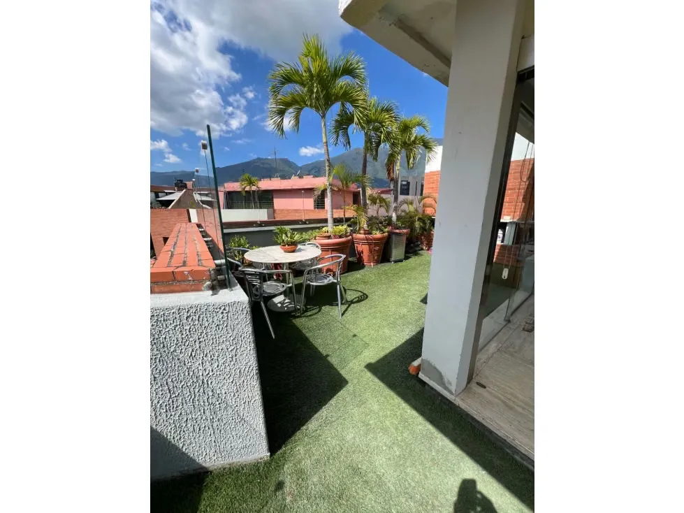 SE VENDE APTO EN LAS MERCEDES - 25