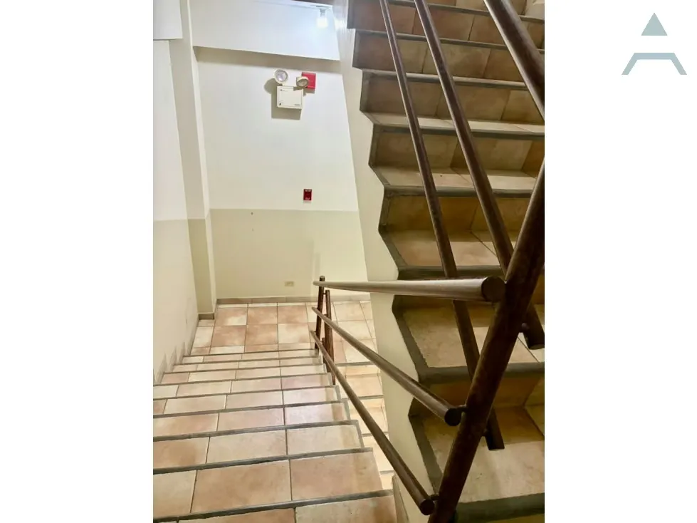 Se vende Edificio 800m² Baruta - 12