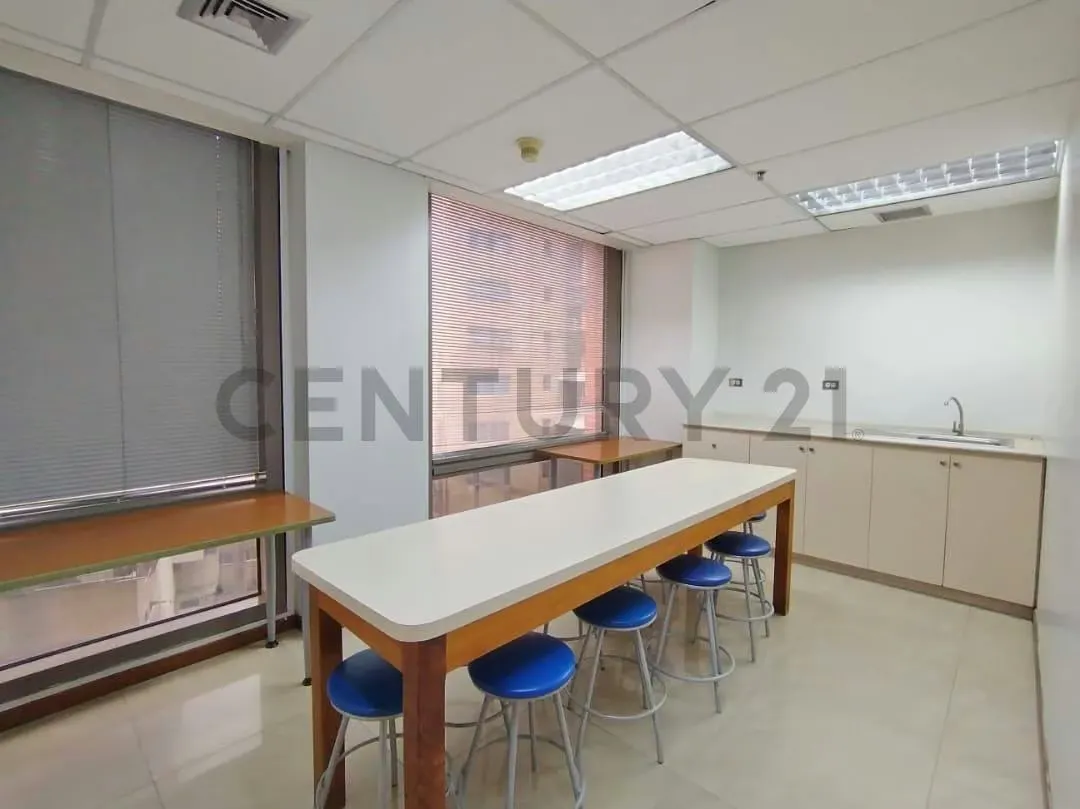 Oficina Alquiler Chacao - 8