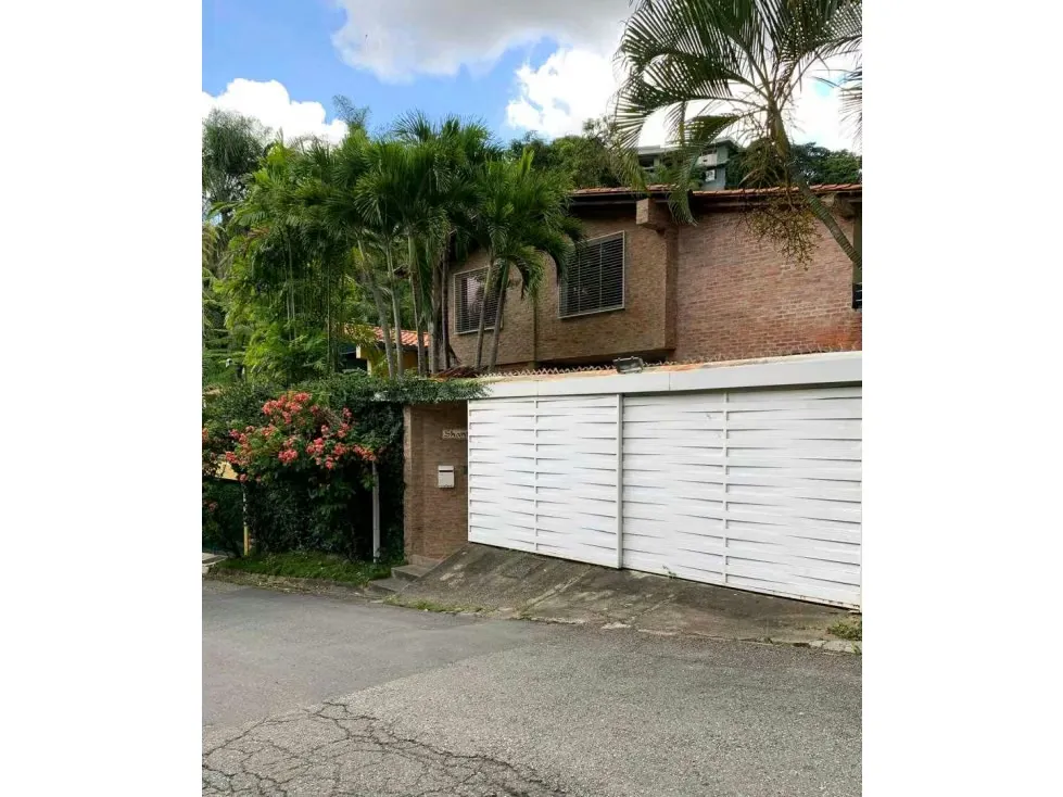 Venta/ Alquier casa 300m2 Chuao 1295 - 2
