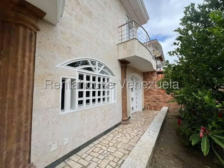 Casa (Multipes Niveles) en Venta en Colinas de Vista Alegre, Distrito Metropolitano - 3