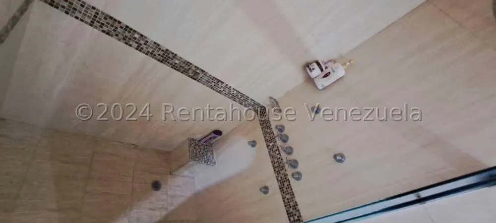 Casa (Multipes Niveles) en Venta en Colinas de Vista Alegre, Distrito Metropolitano - 61