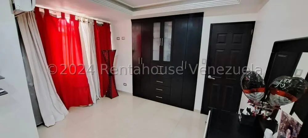 Casa (Multipes Niveles) en Venta en Colinas de Vista Alegre, Distrito Metropolitano - 72