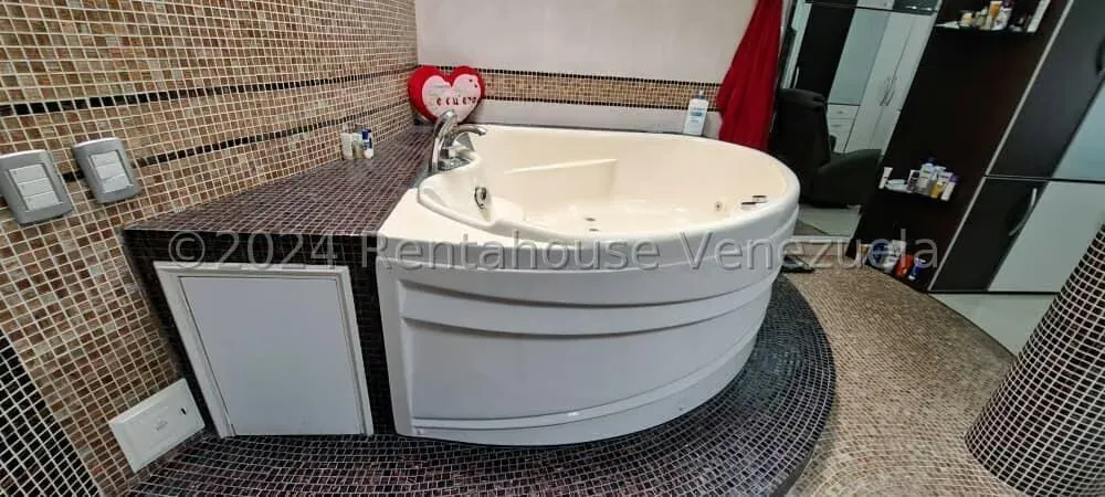 Casa (Multipes Niveles) en Venta en Colinas de Vista Alegre, Distrito Metropolitano - 85
