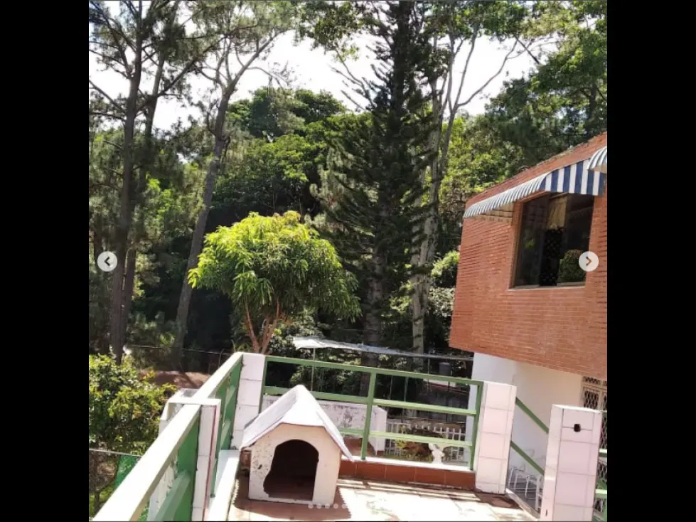 Se vende oportunidad casa 1343,18m2 terreno.Lomas de la Trinidad 3812 - 3