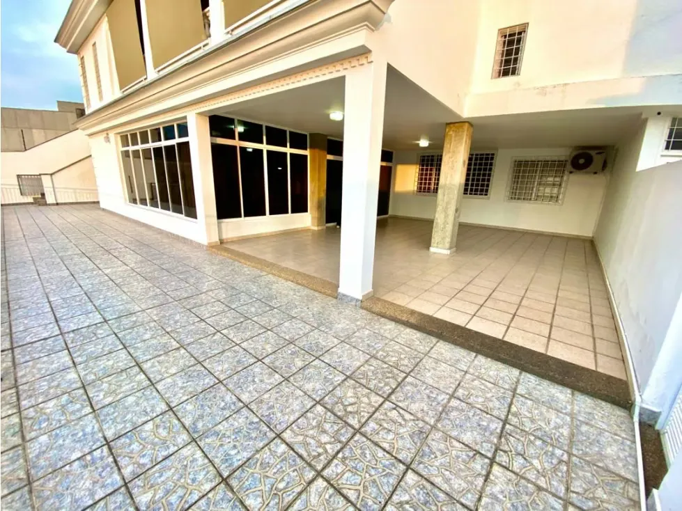ANEXO CERRO VERDE 250M2. 2 HAB. 2 BAÑOS