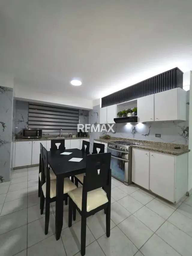 Penthouse en La Granja Res. Las Aves Naguanagua