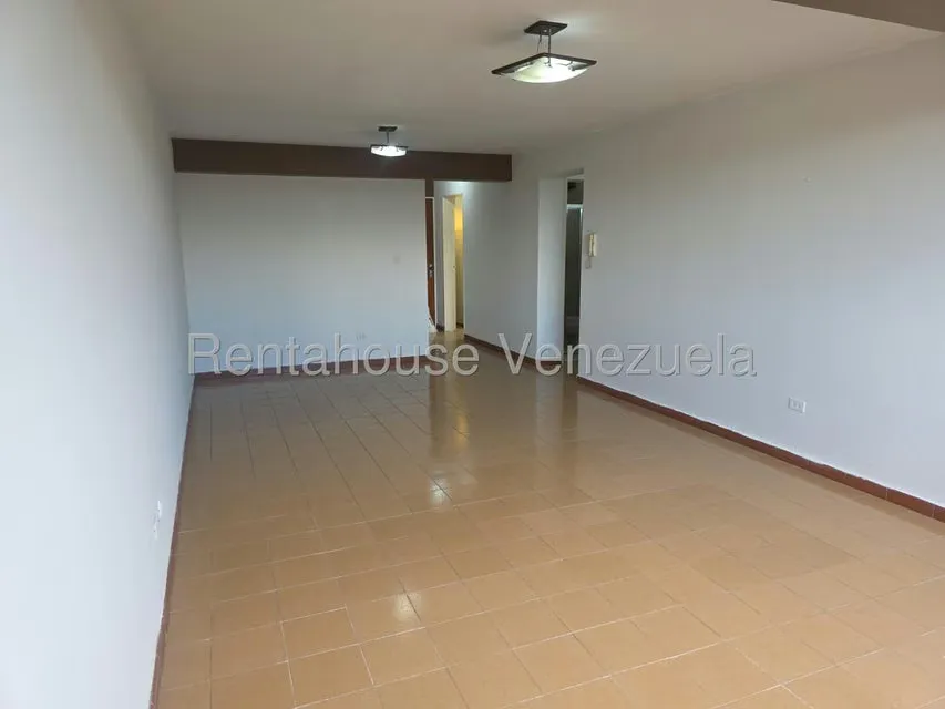 Apartamento (1 Nivel) en Alquiler en El Parque, Lara - 4