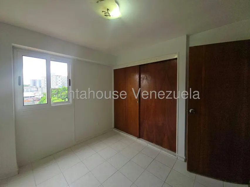 Apartamento (1 Nivel) en Alquiler en El Parque, Lara - 7