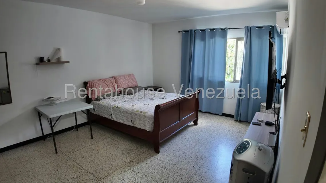 Casa (1 Nivel) en Venta en San Roman, Distrito Metropolitano - 23