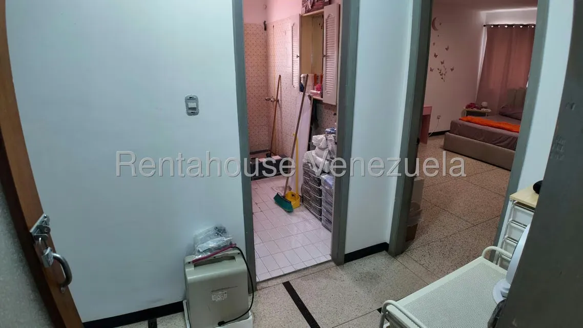 Casa (1 Nivel) en Venta en San Roman, Distrito Metropolitano - 25