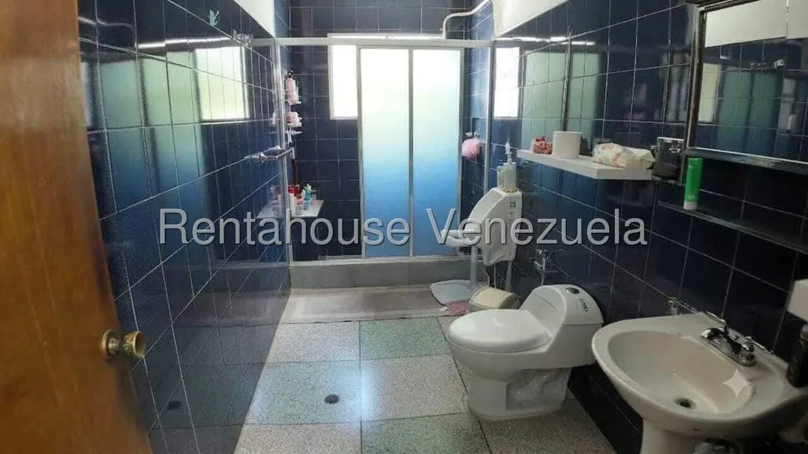 Casa (1 Nivel) en Venta en San Roman, Distrito Metropolitano - 35