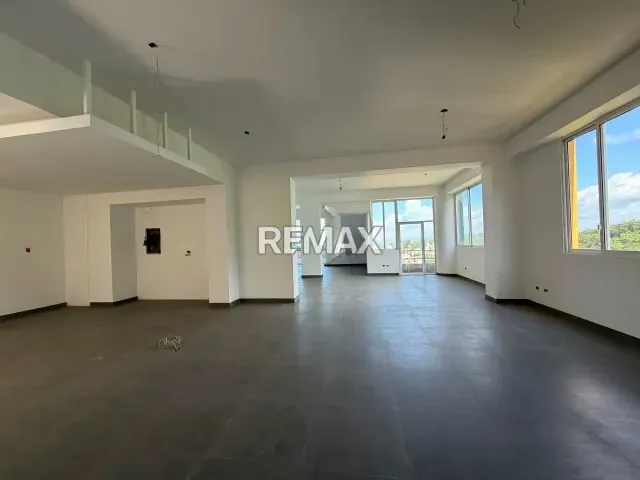 En venta exclusivo PH en El Parral Resd. Asaad Garden Valencia - 9