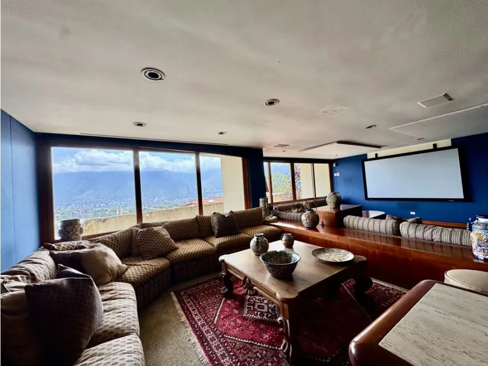 Se vende casa 1.100m2 5h+2s+2ch/10b/10p Cerro Verde - 50
