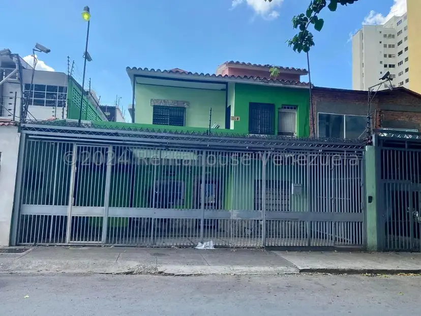 Casa (Duplex) en Venta en Bello Monte, Distrito Metropolitano
