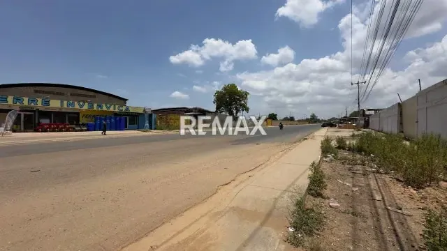 TERRENO VIA LA CONCEPCIÓN - 6
