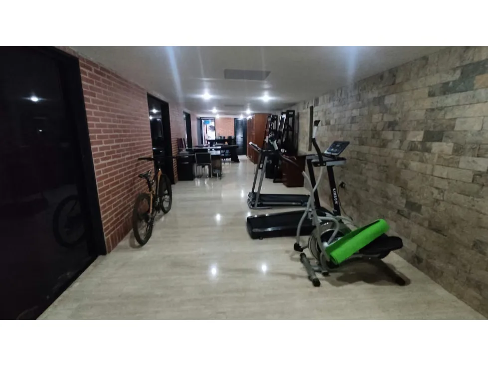 COLINAS DE LA TAHONA PB 284 M2, 4 HAB, 3 1/2 BAÑOS y 2 P/E - 19