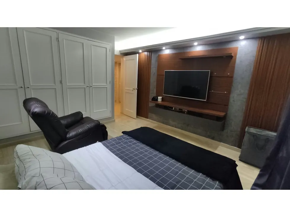 COLINAS DE LA TAHONA PB 284 M2, 4 HAB, 3 1/2 BAÑOS y 2 P/E - 3