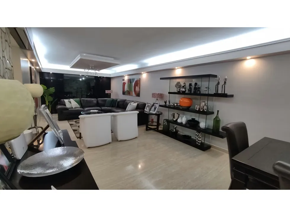 COLINAS DE LA TAHONA PB 284 M2, 4 HAB, 3 1/2 BAÑOS y 2 P/E - 5